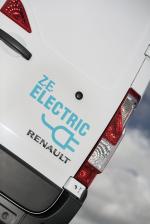Renault Master Z.E. L3H2 Van 2018 года (UK)